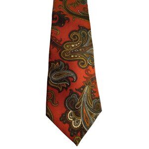 Hart Schaffner Marx Men’s Silk Tie Red Brown Paisley Classic Pattern Made in USA